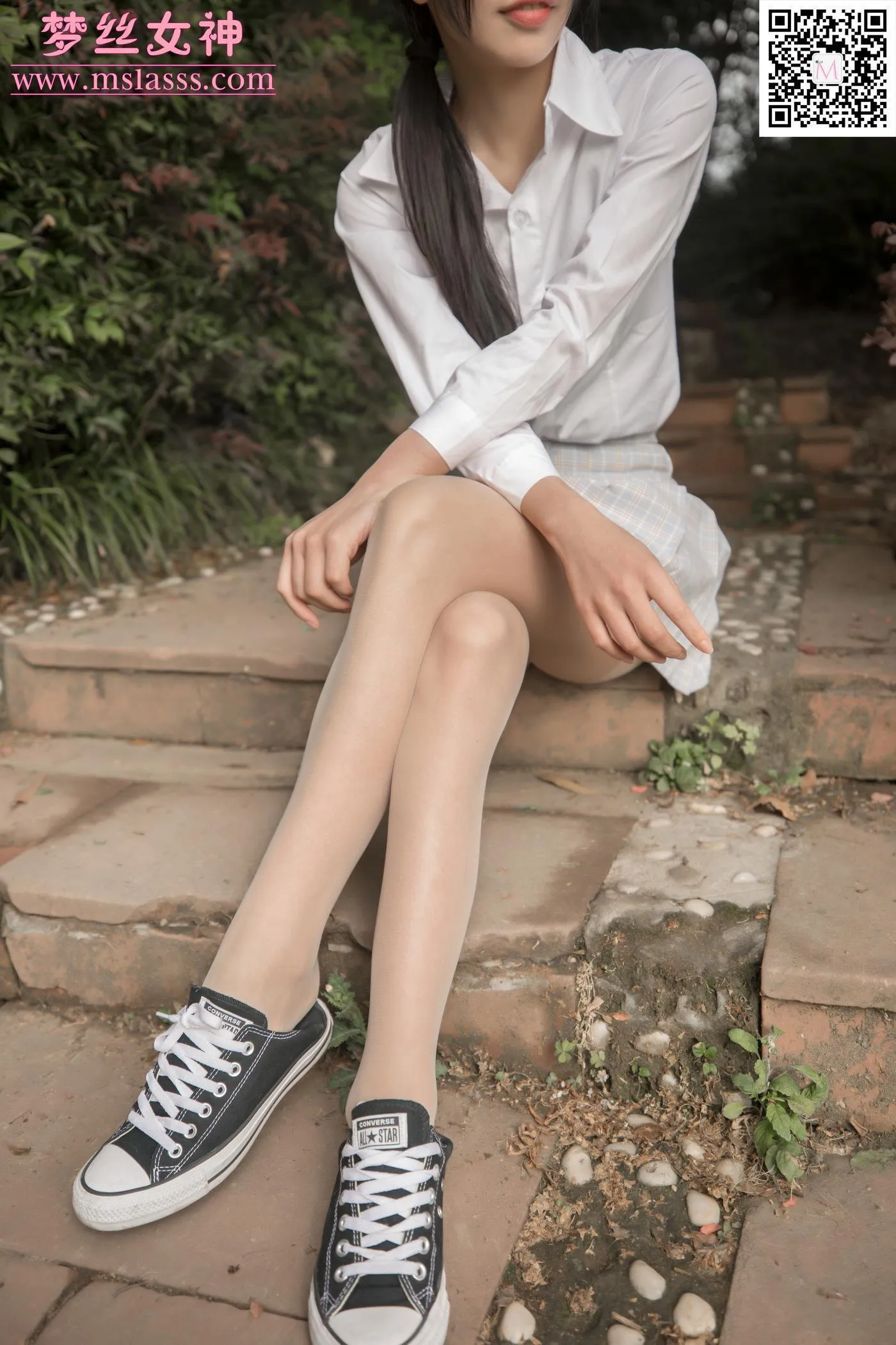 [MSLASS梦丝女神] 2020.04.03 NO.105 小苏琪 性感的小嘴唇 [70P]插图